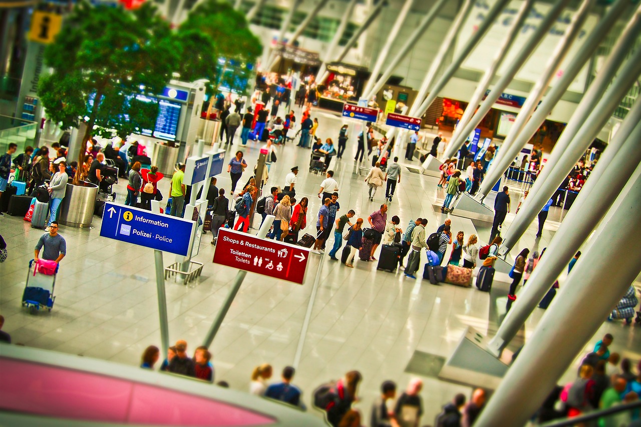 航空旅行安检流程详解，安检后是否直接前往登机口？